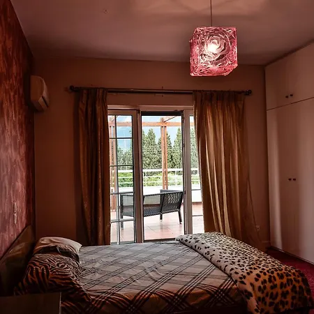 Villa Drosia Sleeps 10 Chalkís